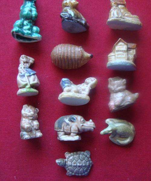 WADE FIGURES
