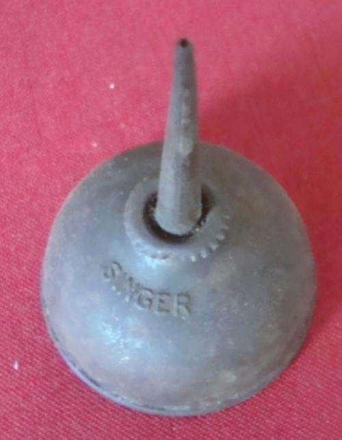 SINGER MACHINE OIL CAN
