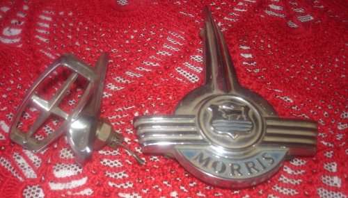 VINTAGE CAR EMBLEMS