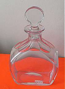GLASS DECANTER