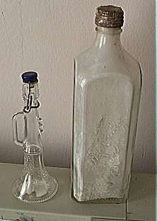 GILBEY  BOTTLE