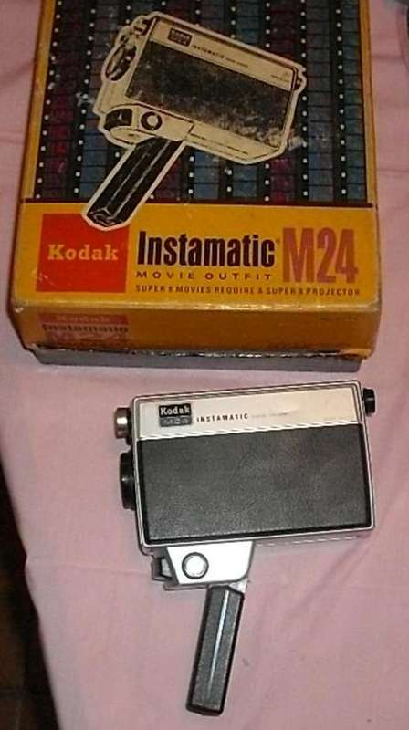 KODAK  INSTAMATIC M24 CAMERA