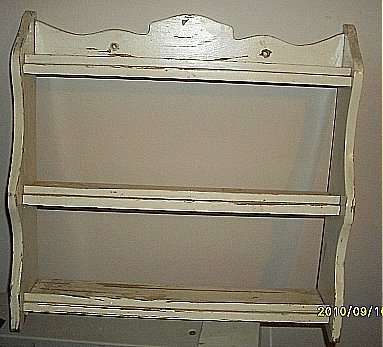 WALL RACK