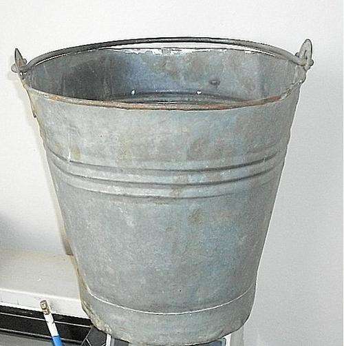 OLD GALVANISED BUCKET