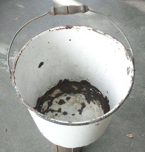 ENAMEL BUCKET