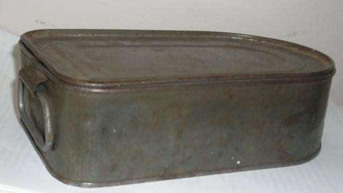 VINTAGE SANDWICH TIN