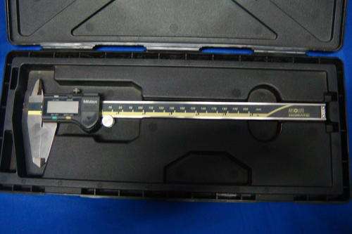 Mitutoyo Absolute Digimatic and Vernier Caliper