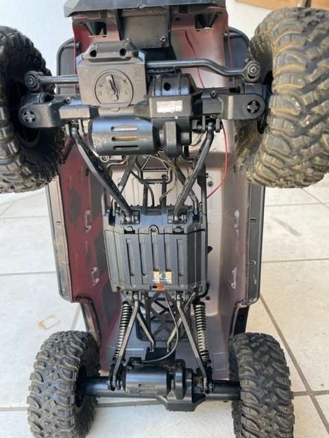 Wltoys 104311 Jeep Wrangler Rock Crawler Radio Control Car 4x4 Dual Motor