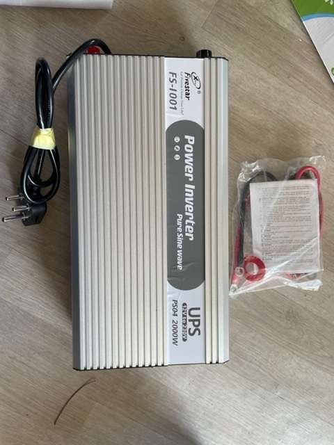 2000w - 12v Pure Sine Wave Inverter Built In Battery Charger