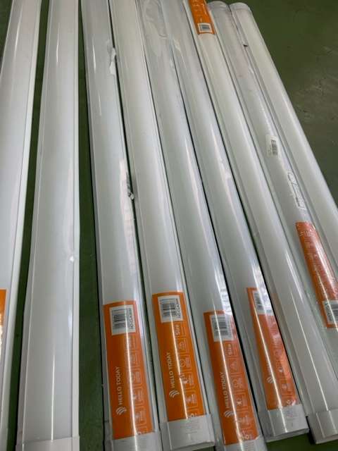 Please read description - 8 pack 120cm LED Batten Ceiling Light