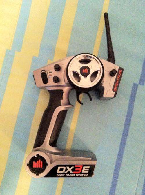 * Spektrum DX3E Transmitter * 2.4GHZ  Frequency * No Receiver * Free Shipping!
