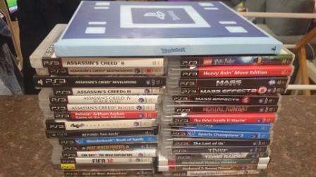 30 Original PS3 Games & PS3 Move Kit