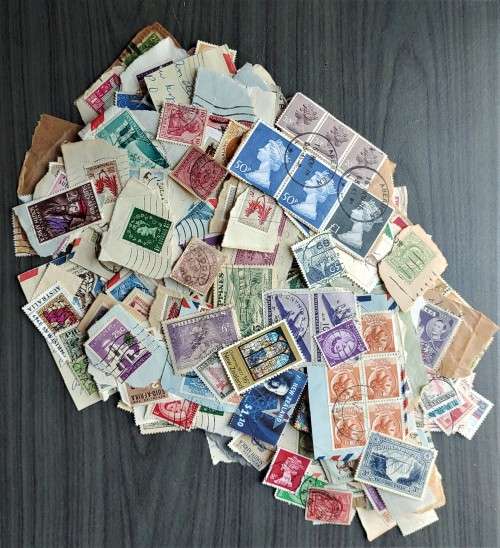 WORLD BUNDLE, ALBUMS, STAMPS ETC SEE SCANS