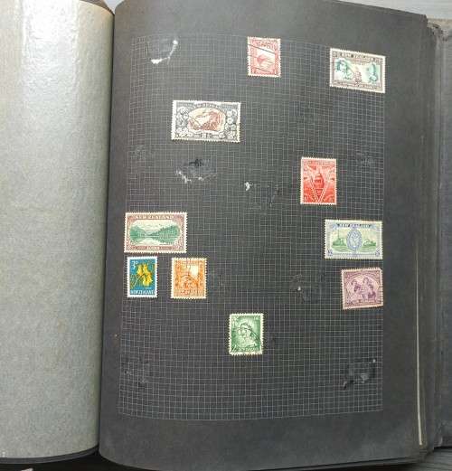 WORLD BUNDLE, ALBUMS, STAMPS ETC SEE SCANS