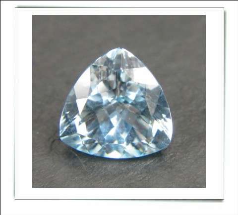 GEMZONE - Natural Aqua Blue Topaz Trillion Facet - 4.43cts!