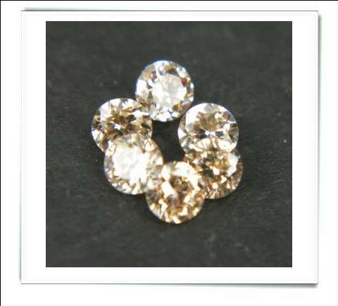 GEMZONE - Created Champagne Round Facets - 0.20cts avg. each - 333 pcs on offer!