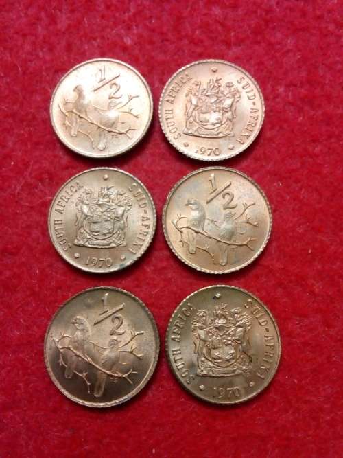 UNCIRCULATED COINS