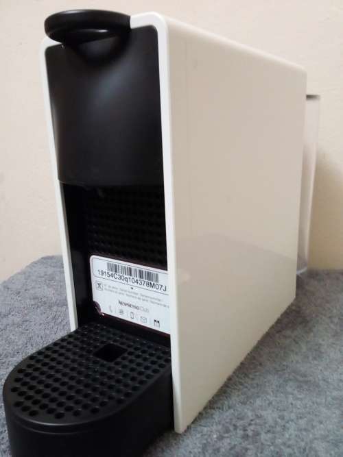 NESPRESSO ESSENZA MINI