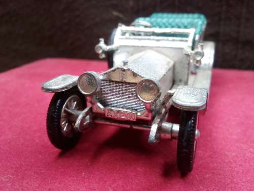 VINTAGE MODEL CAR