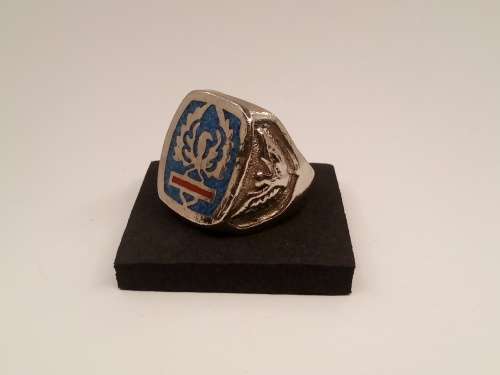 VINTAGE RING