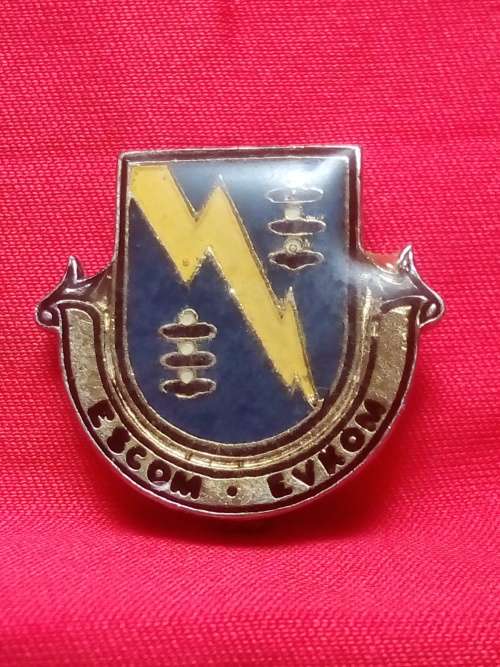 VINTAGE ESCOM/EVKOM BADGE