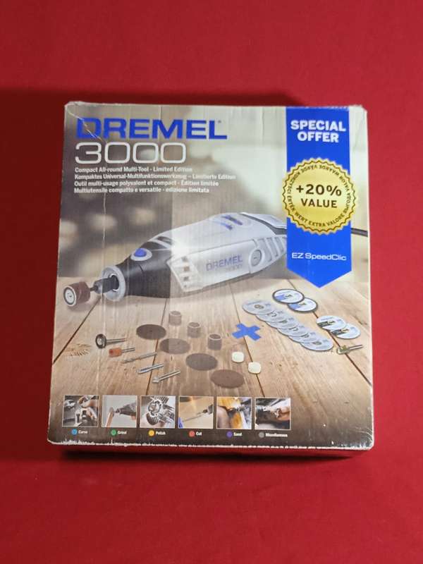 DREMEL 3000 ROTARY TOOL