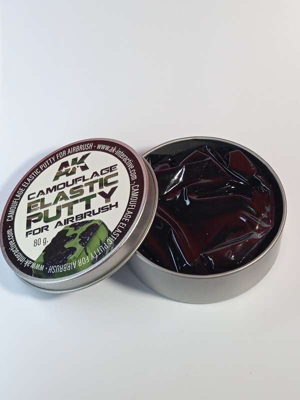 AK CAMOUFLAGE ELASTIC PUTTY FOR AIRBRUSH
