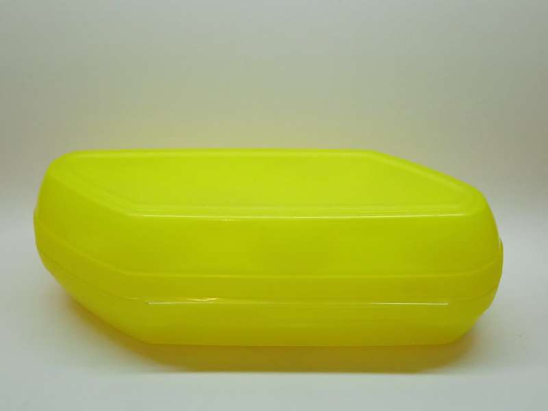 TUPPERWARE EGG HOLDER