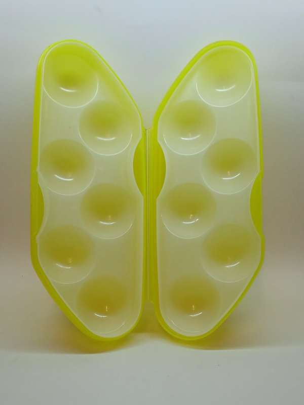 TUPPERWARE EGG HOLDER