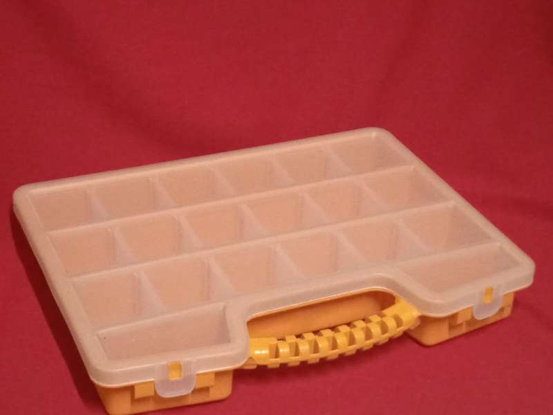 PLASTIC TOOLBOX
