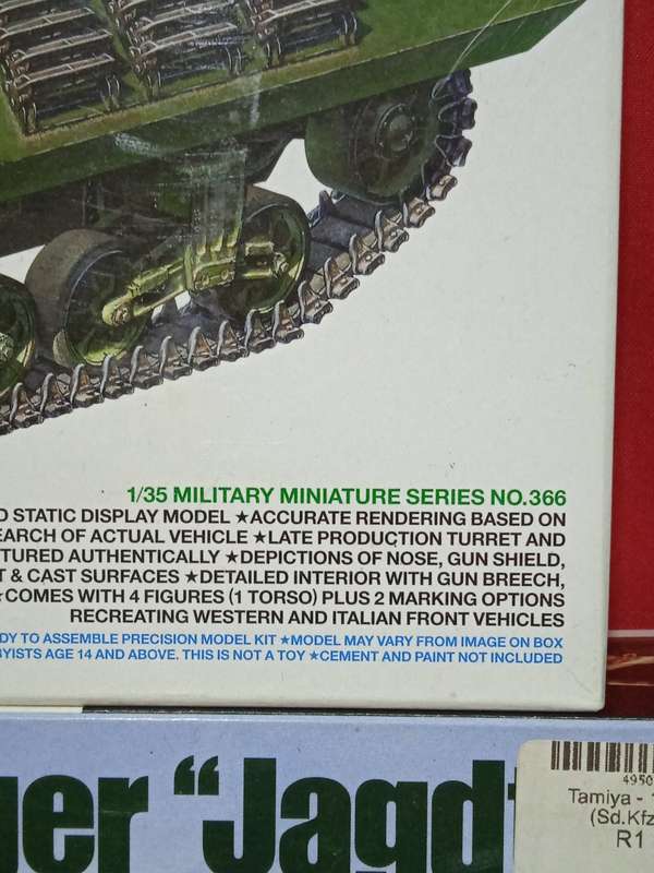 MODEL TANKS