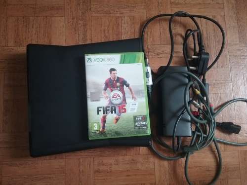 XBOX 360 S Console + FIFA 15