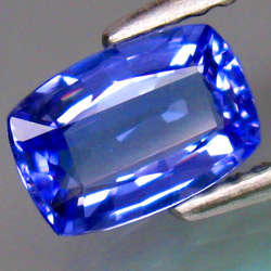 1.04CT TANZANITE [G.I.S.A. CERTIFIED] Moderate Intense Blue Violet [bV3/4], VVS