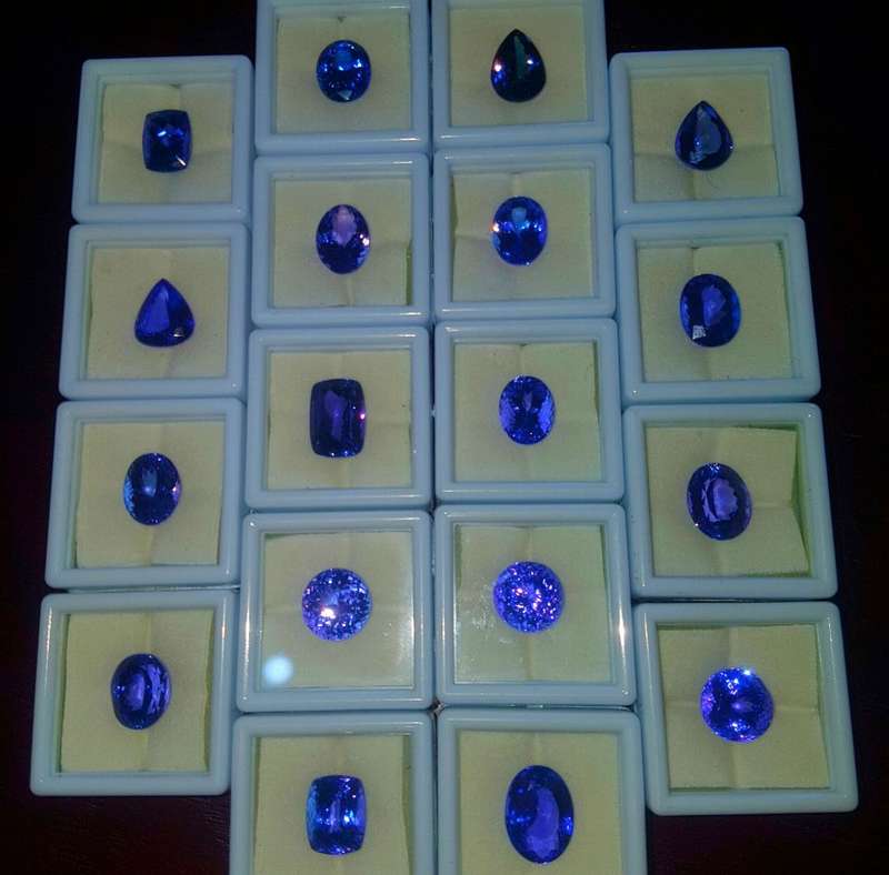 98.58Cts Certified Tanzanite