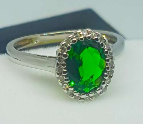 1CT DIOPSIDE and DIAMOND RING