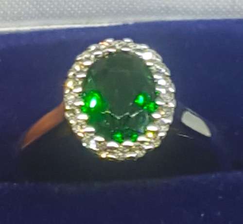 1CT DIOPSIDE and DIAMOND RING