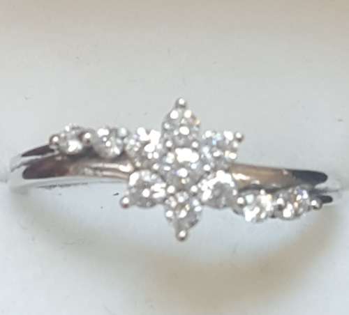 DIAMOND RING