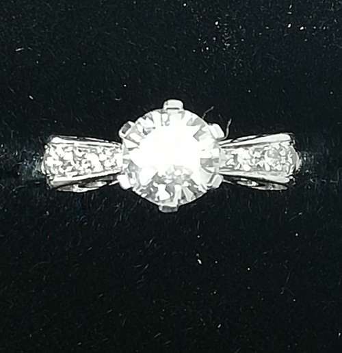 0.57CT DIAMOND RING