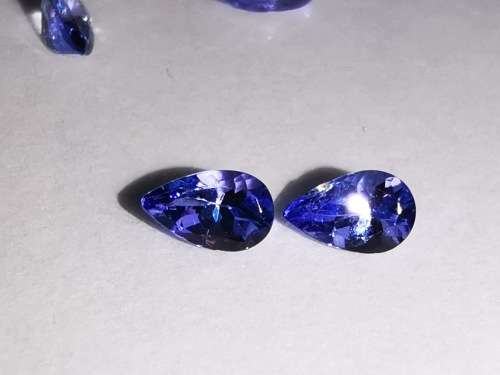 Tanzanite pair  5x3mm pear shape