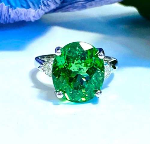 9.34ct Paraiba Tourmailine and Diamond Ring