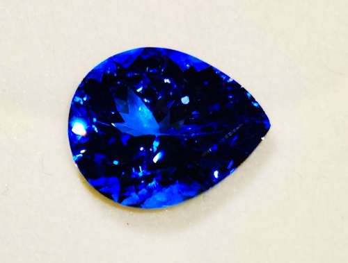 6.56CT TANZANITE * Certified Tanzanite *