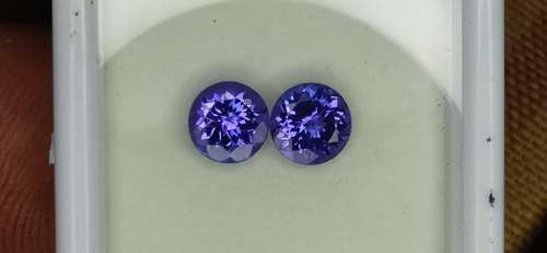 *** TANZANITE *** 1.56CT Certified Tanzanite Pair