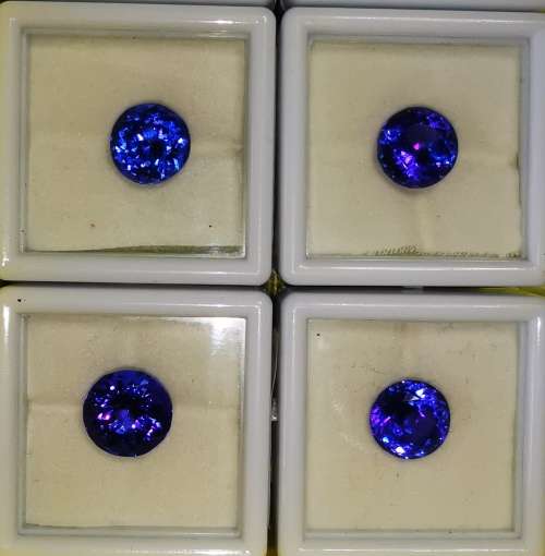 Tanzanite 14Cts Certified Tanzanite Parcel