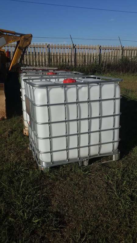 1000 litre water container