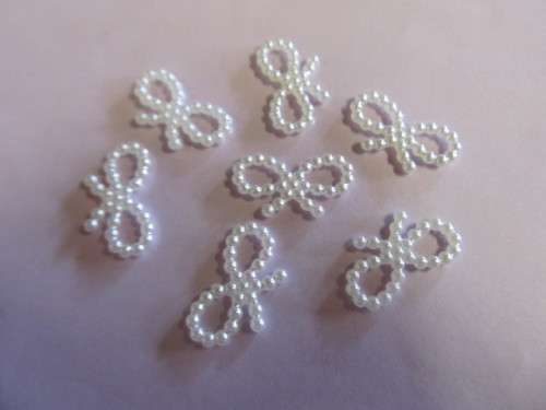 Embellishments, Plastic, Bow, White, 18mm x 10mm, 4pc