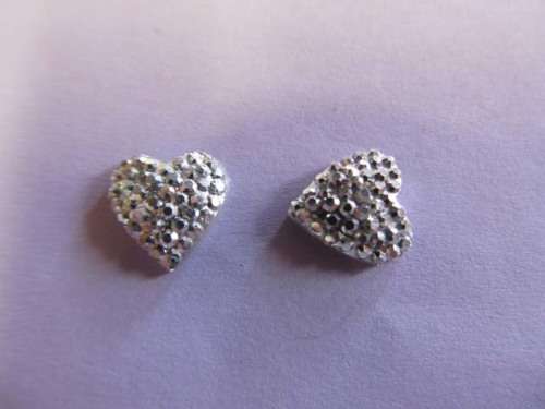 Embellishments Plastic Heart Grey 10mm 2pc