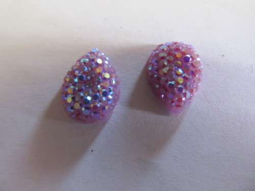 Embellishments Plastic Teardrop Purple 14mm 2pc