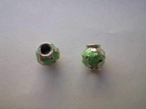 Rondals Nickel With Green Enamel 9mm x 10mm 2pc