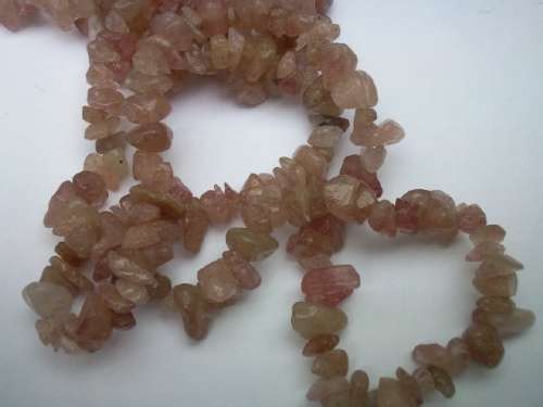 Semi-precious Red Aventurine Chips 40cm String