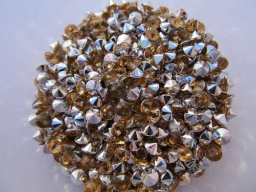 Rhinestones Pointed Light Brown 4mm
